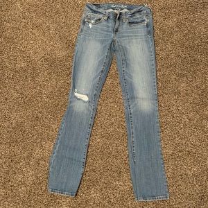 American Eagle Light Wash Ripped Jeans